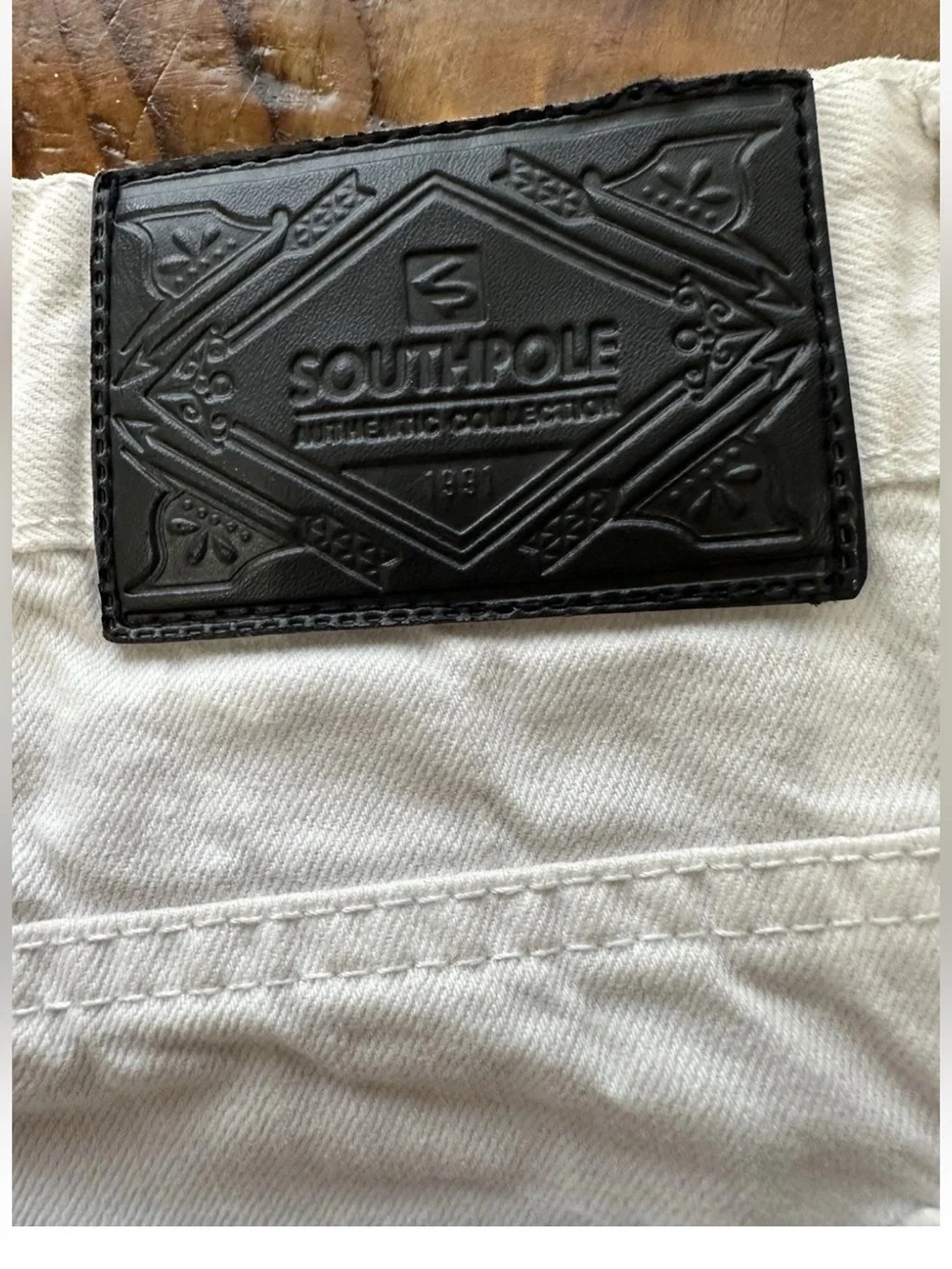 SouthPole Men’s 34 Ivory Distressed  Urban Streetwear Shorts Y2K